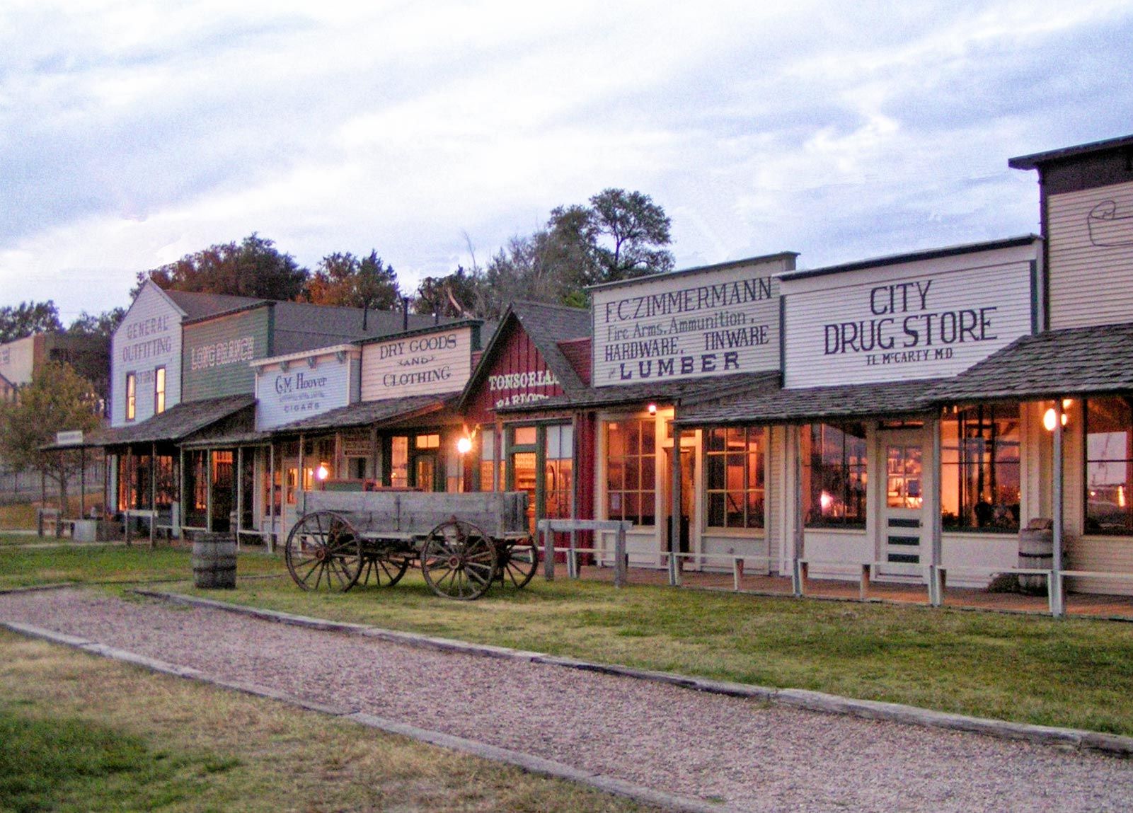DODGE CITY, KS