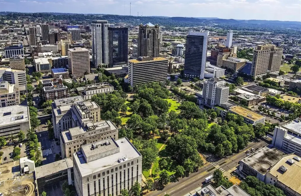 BIRMINGHAM, AL