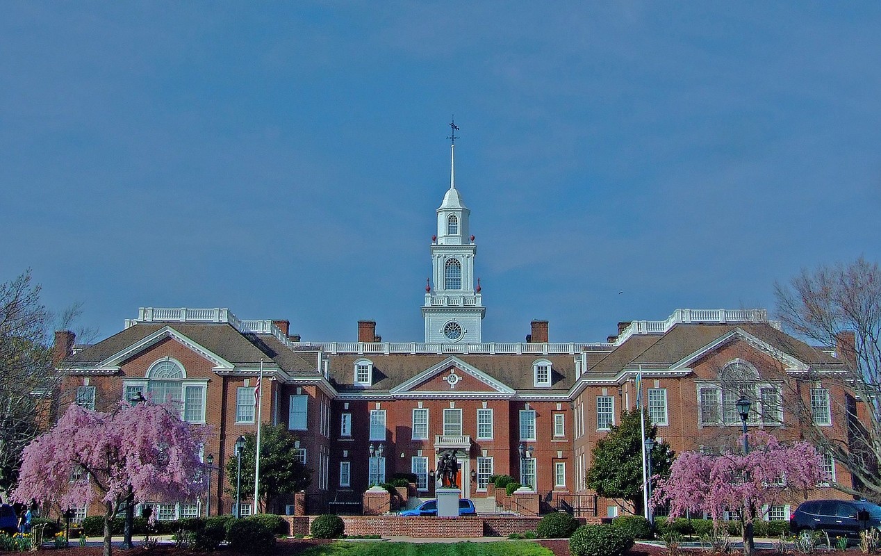 DOVER, DE